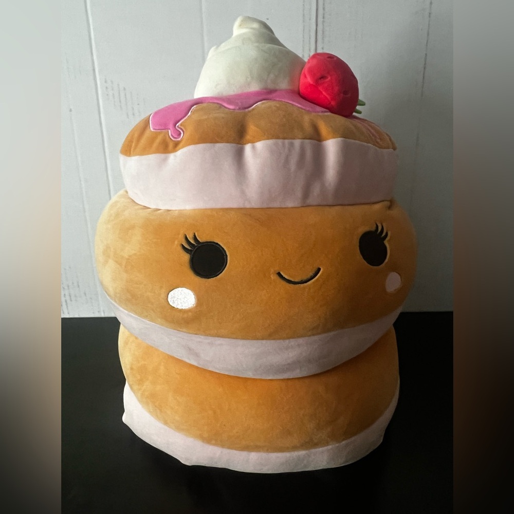Squishmallows Plush Tag in White with Multicolor Logo
